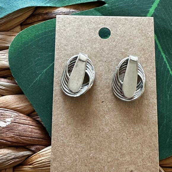 BOGO FREE SILVER STATEMENT EARRINGS - Picture 1 of 5
